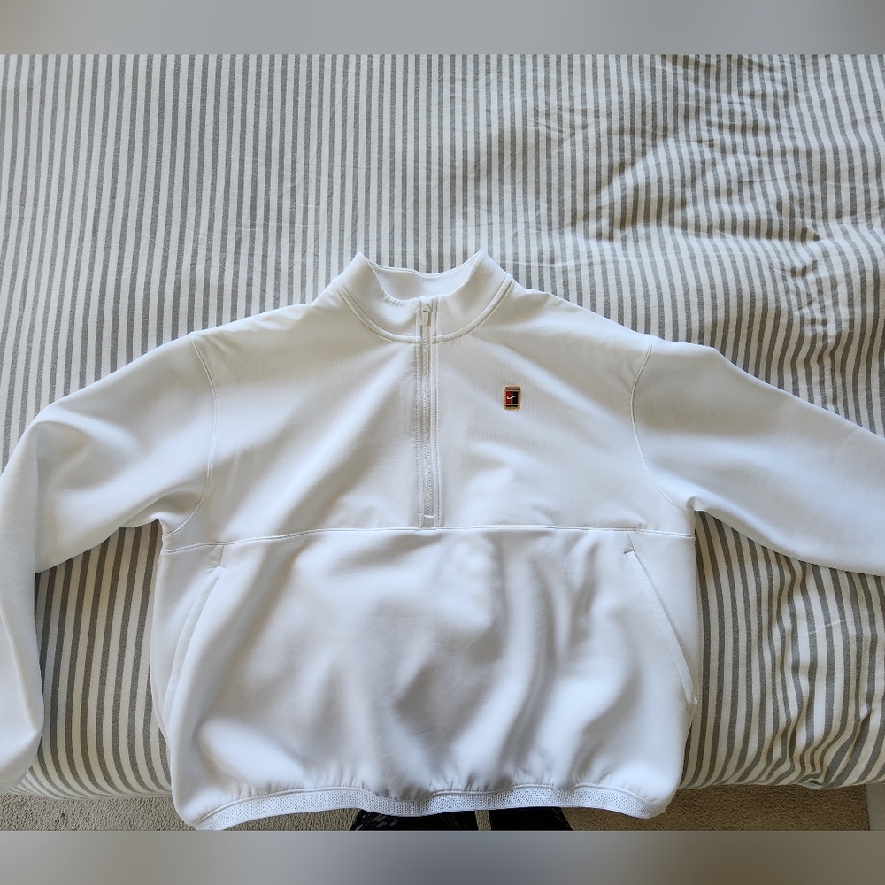 Nike Women's Court Dryfit Heritage 1/2 zip tennis jacket